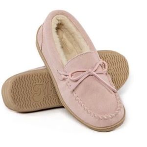 BNIB MyPillow MySlippers